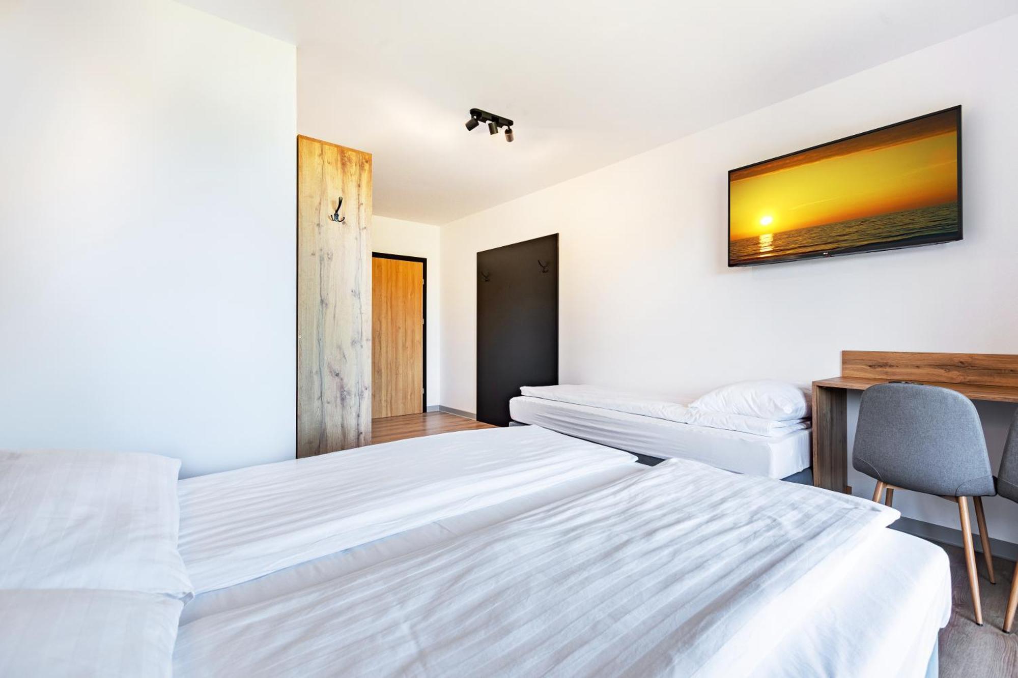 D.W.Sunset Aparthotel Jastrzebia Gora Exterior photo